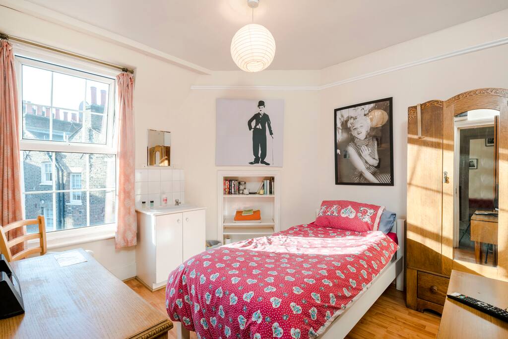 'Comfy Single'