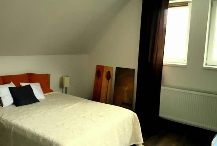 غرفة النوم 2