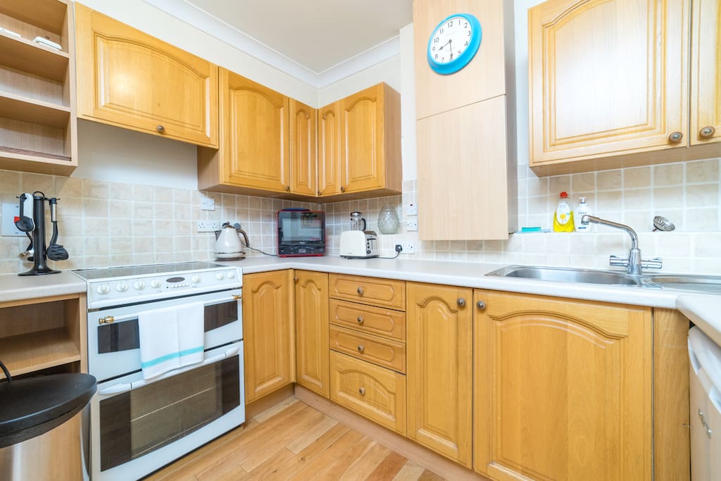 Fully equipped open plan kitchen