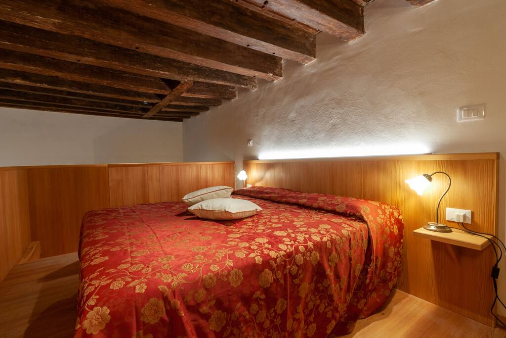 bedroom on the mezzanine floor