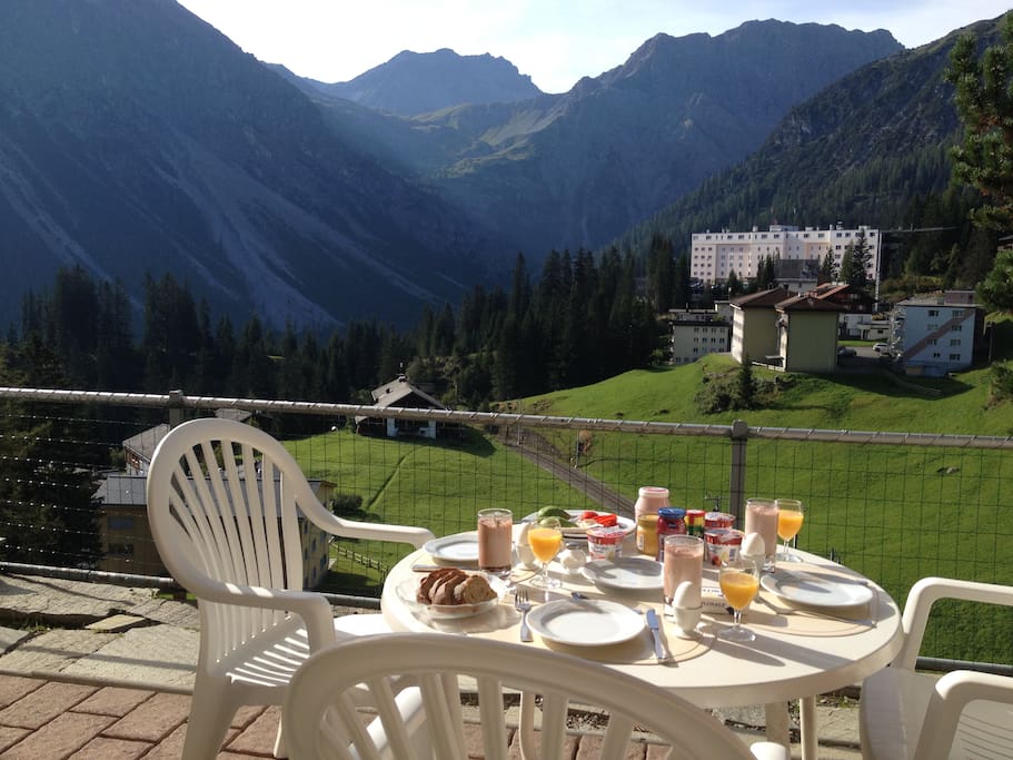 breakfast on the Terrasse