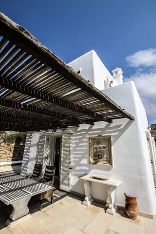 Mykonian Delight gallery image 3