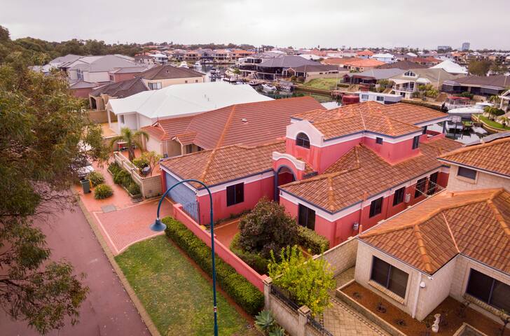 Cabana on the Canals gallery image 3