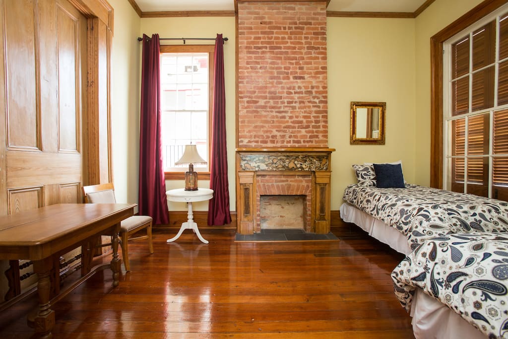 First bedroom with queen and twin