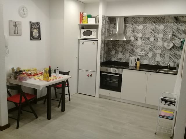 Apt.2 quartos RENOVATED PORTO CENTRO! MetroMarques