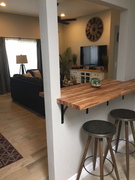 Bar area, living room