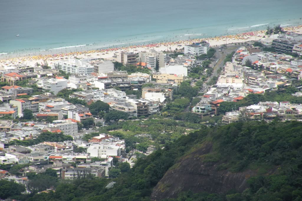 Another view from the above, the apartment is very close to the the best spot of Barra da Tijuca beach.