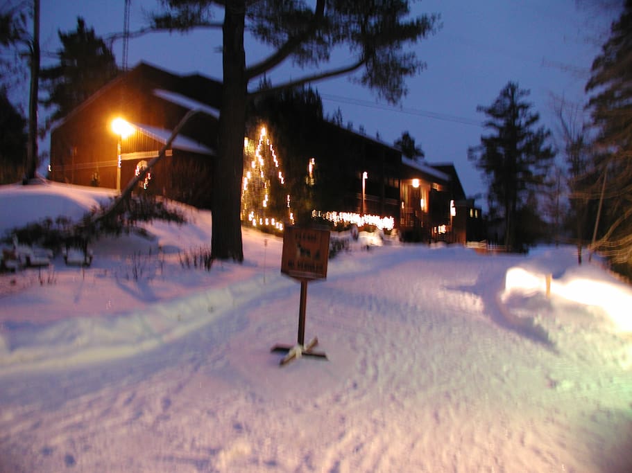 Front entrance to lodge