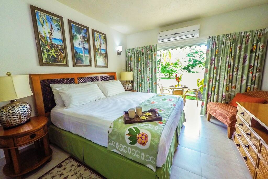 Bedroom with king sized bed - wide angle