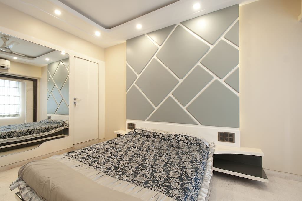 Queen size bed