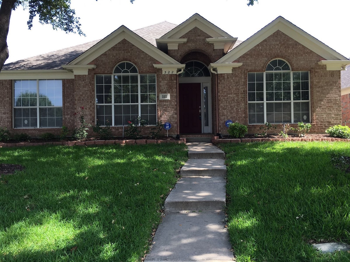 A great room with fully furnished house near DFW Houses for Rent in