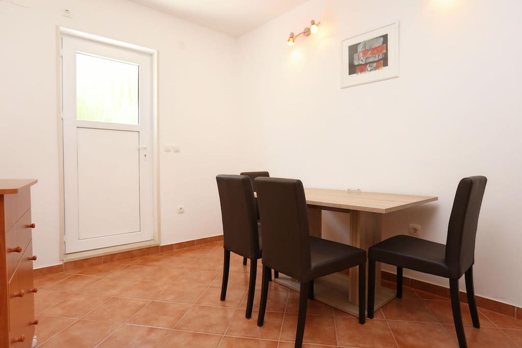 Dining room, Surface: 8 m²
