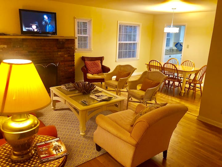 Bluegrass Cottage;pet Friendly.horse Farm & Racing - Lexington, KY