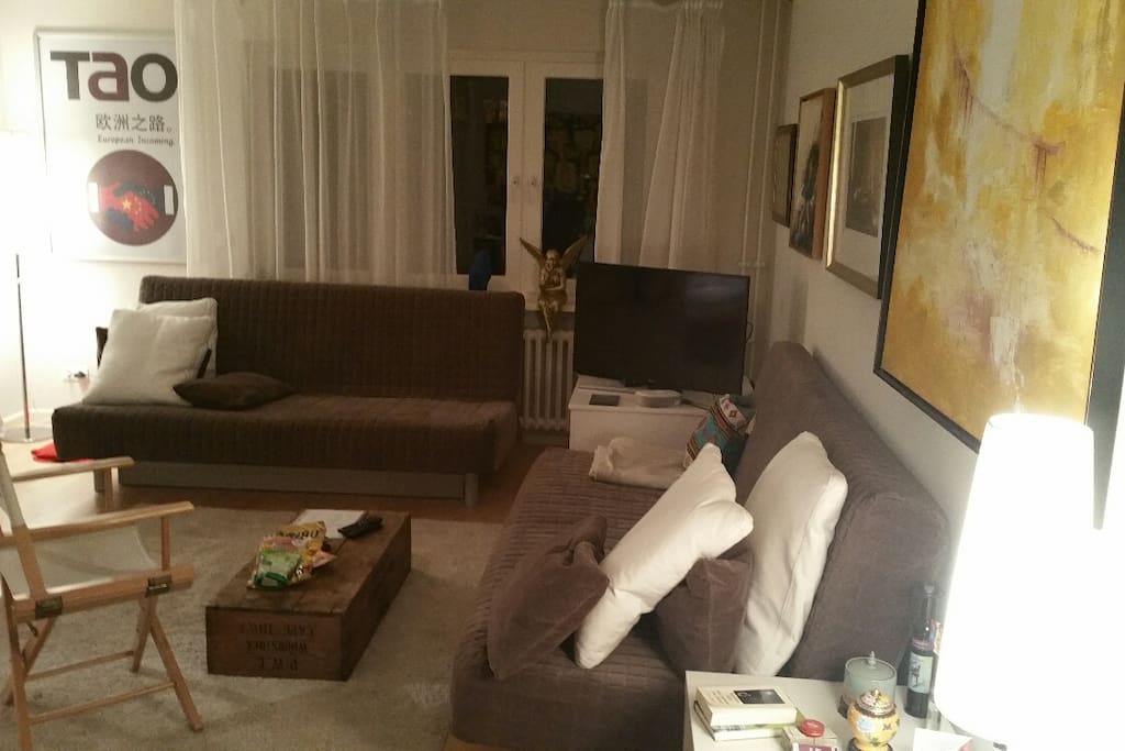 Wohnzimmer / Chilling Room
