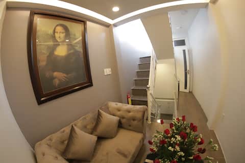 Private house with river view & rooftop terrace