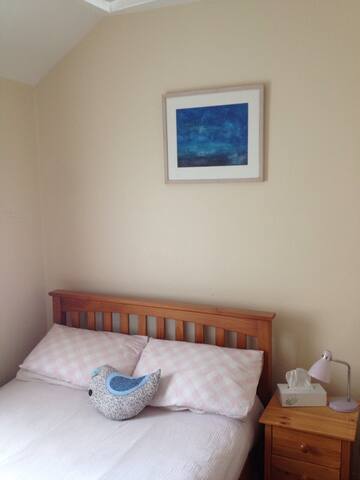 Traditional terraced house+parking