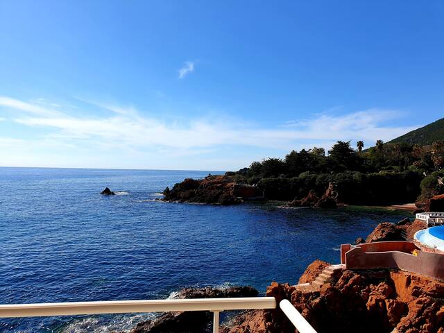 Airbnb Le Trayas Vacation Rentals Places To Stay Provence