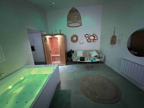 SpaJungle private house with sauna and hot tub