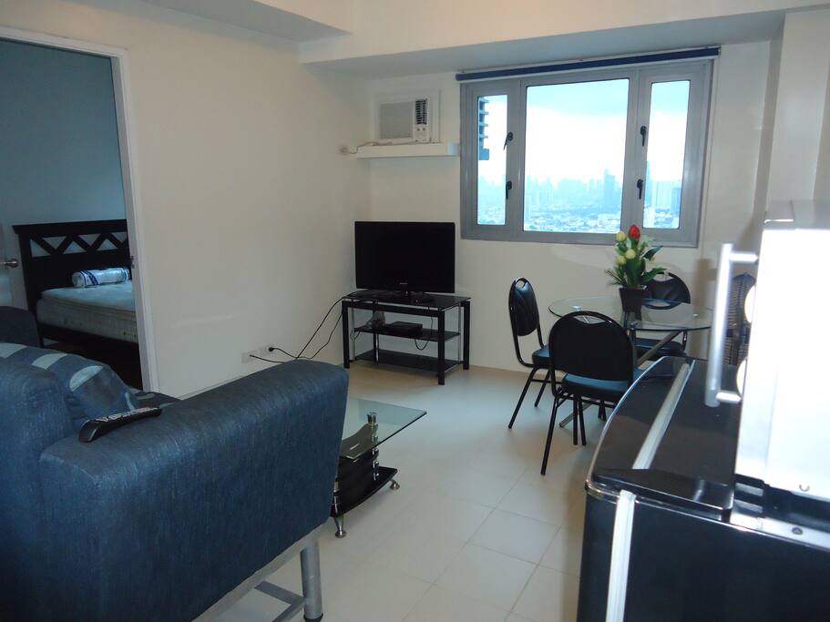 Living room with dining table