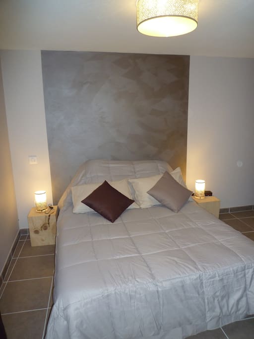 Chambre lit 140X190 Draps fournis