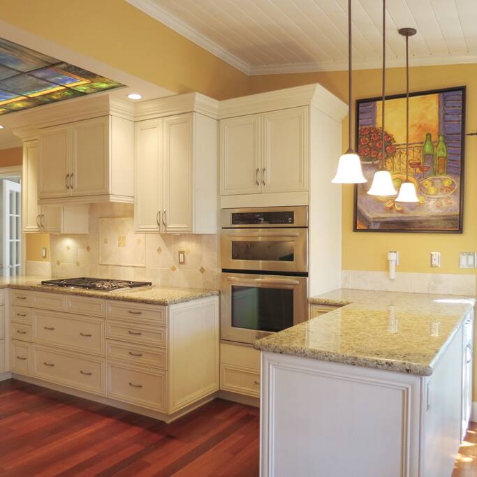 Gournmet kitchen