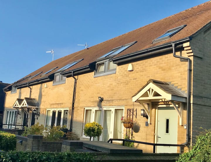 Centre of St. Neots Beautiful house with parking Houses for Rent in