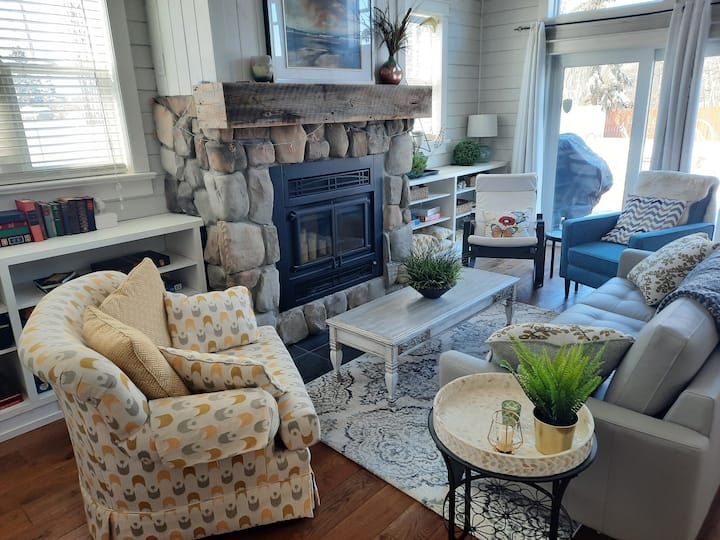 Gull Lake Vacation Rentals & Homes Alberta, Canada Airbnb