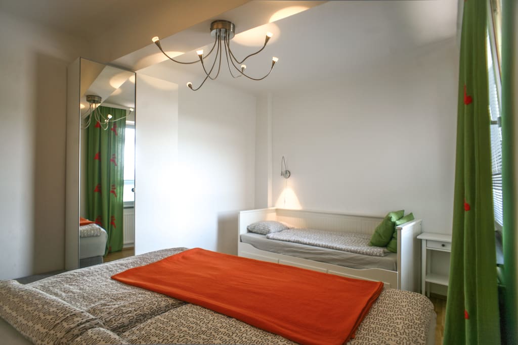 Bedroom 2 with extra-(double)-bed