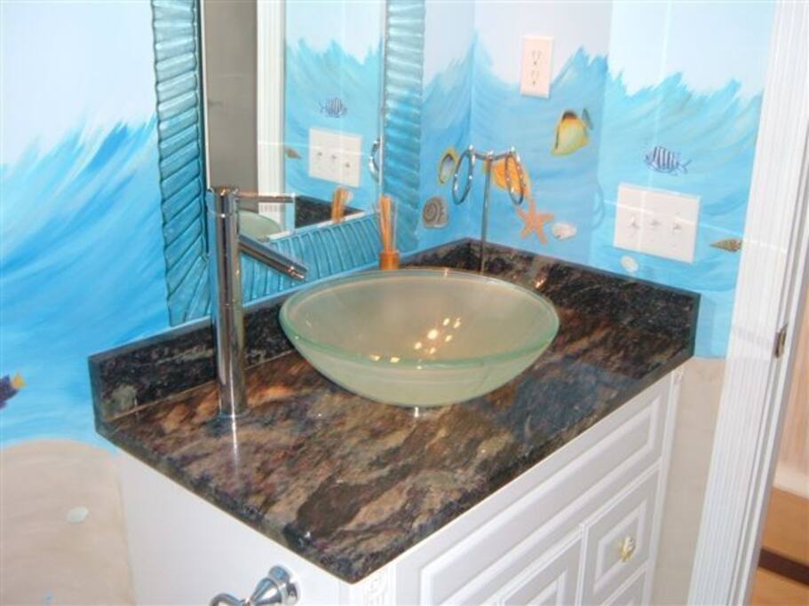 Bathroom sink