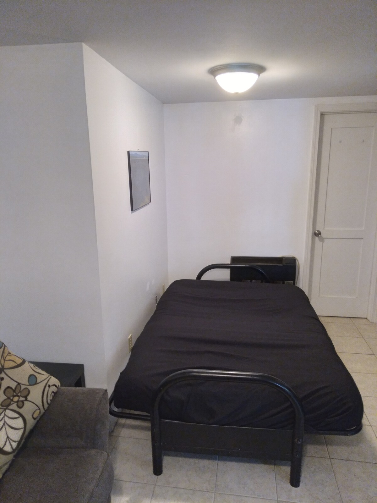 135 × 191 სმ ზომის საწოლი