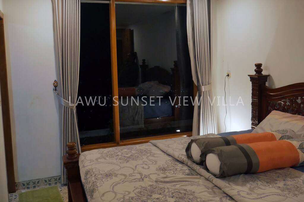 Download Lawu Sunset View Villa Background