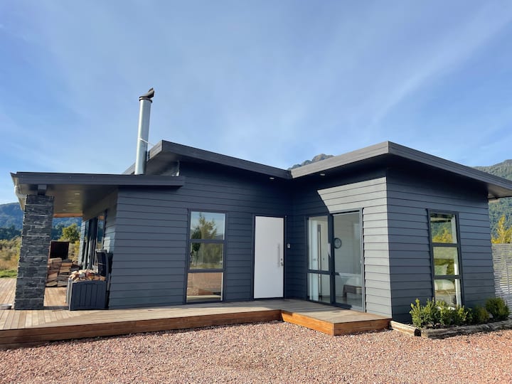 Gibb’s Guesthouse Houses for Rent in Franz Josef Glacier, West Coast