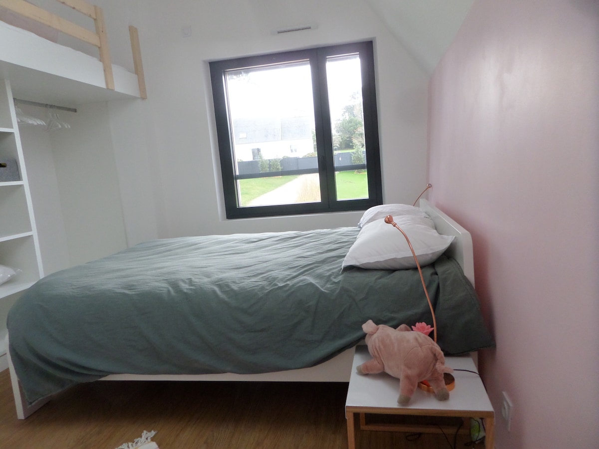 Chambre 4 vue piscine