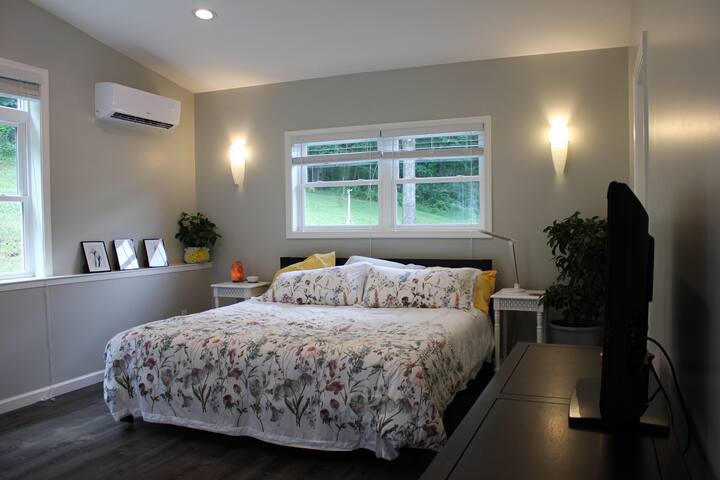 Private, spacious  suite. Conveniently located.