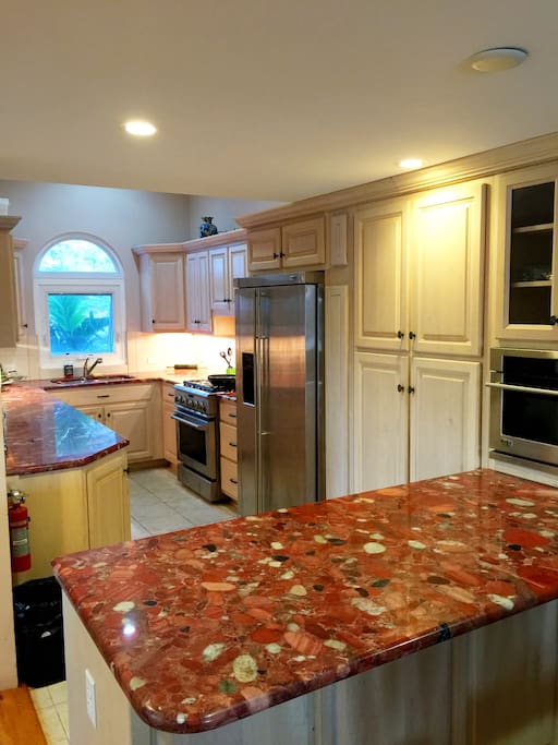 Well equipped kitchen.