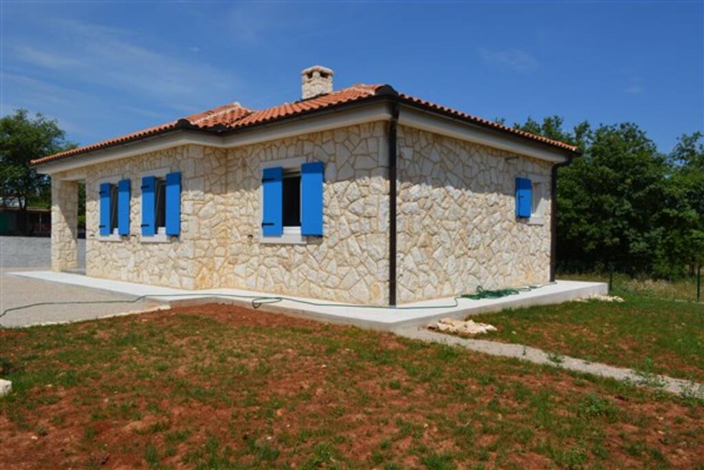 House is located in a quiet area