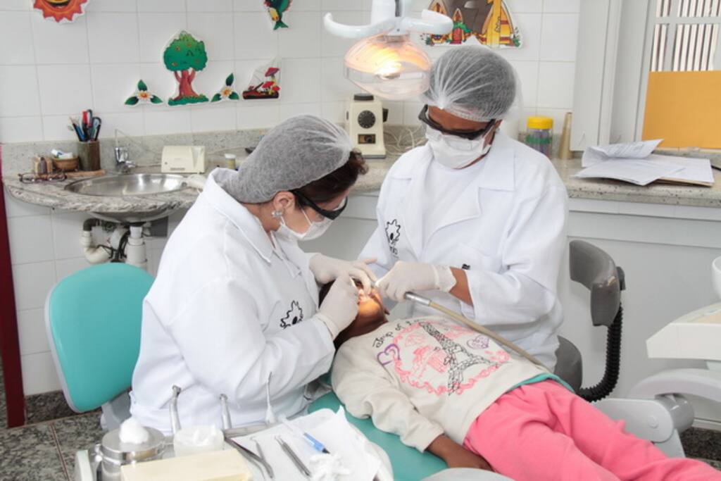 A Fundação Sorria é uma instituição filantrópica que a mais de 25 anos cuida da saúde bucal de milhares de crianças de Ouro Preto e seus Distritos e que, para isso, construiu uma FÁBRICA DE SABONETES FINOS.
