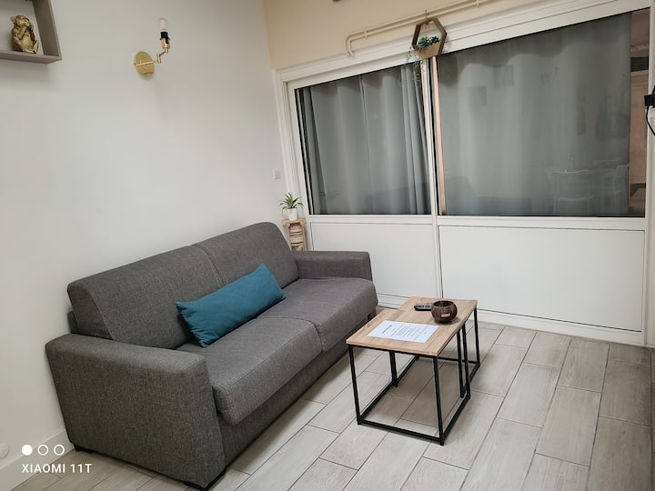 Studio T2 32m² Hypercentre. Entrée Rdc - 오를레앙