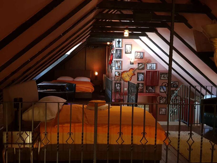 Bedroom with two double bed