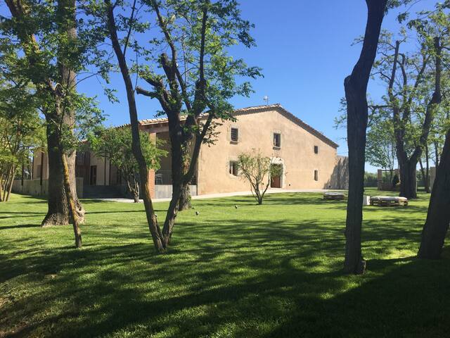 Can Dansa – casa rural en plena naturaleza gallery image 2