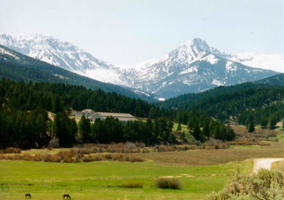 Plenty of space to play, hike and fish...