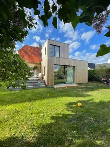 Lovely house close to the beach and city centre gallery image 5