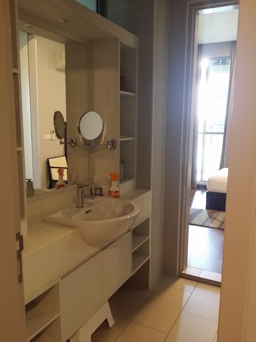 Connecting bathroom
