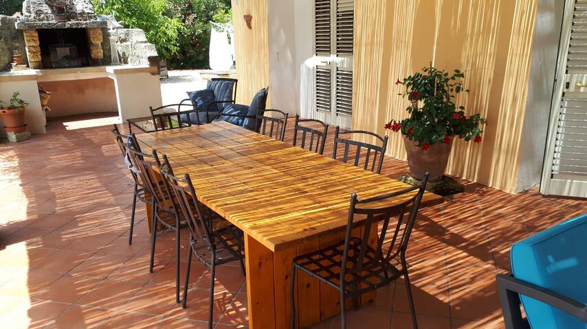 Beautiful, secluded villa in Cutrofiano gallery image 2