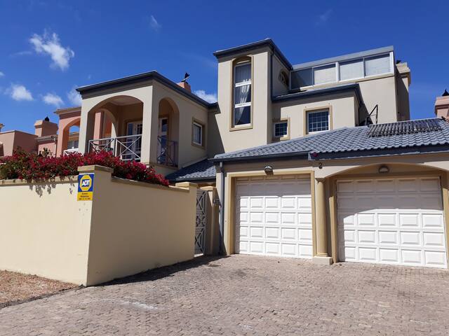 100 m’s from the beach with views gallery image 3