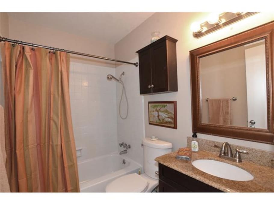 Bathroom: 90% yours!