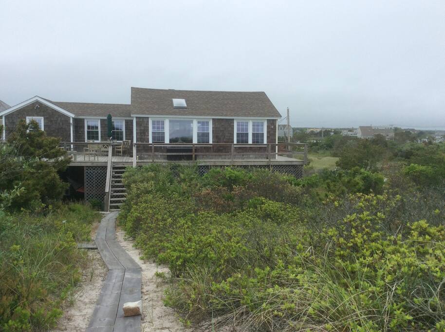 Lower level offers shower,powder room,laundry