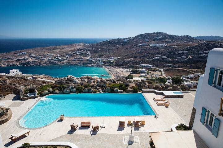 Chef included by Fantasia Villas: Paradiso 11 bdr gallery image 2