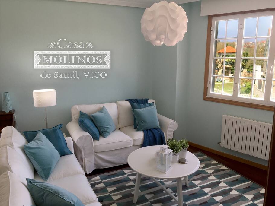Ideal para familias o grupo de amigos que buscan un casa con jardín privado a minutos andando de la playa.