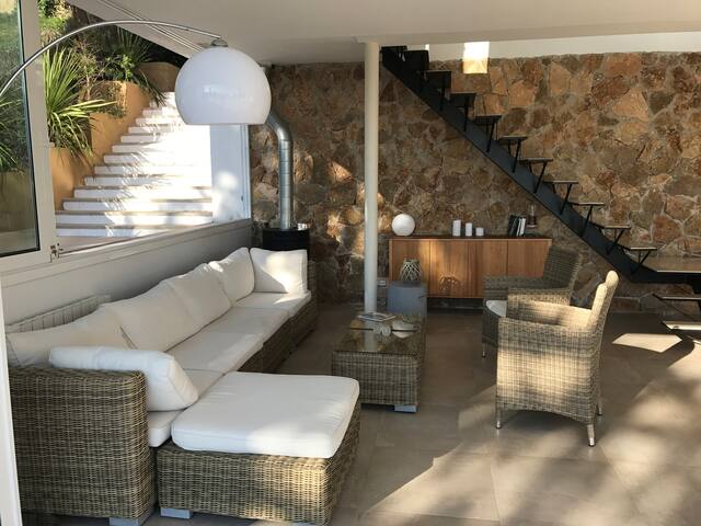 Magnifique villa vue mer à 1km des plages gallery image 4